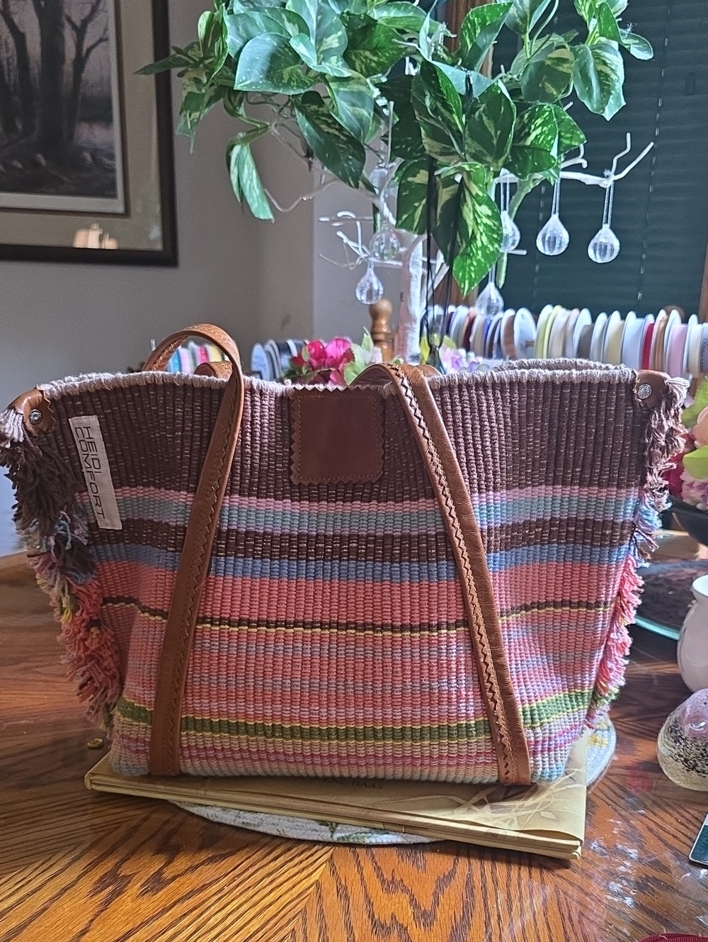 NWOT HEIDI COMFORT Woven Tote/Satchel